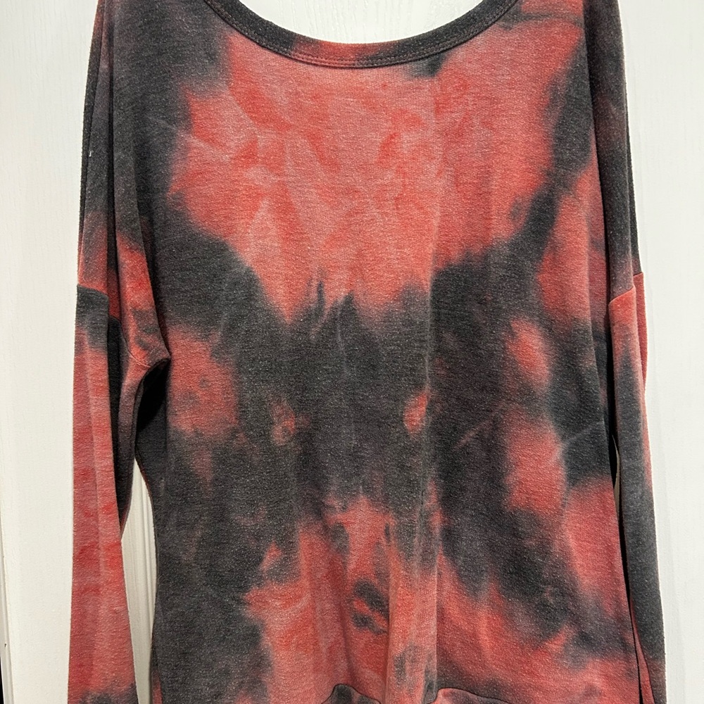 Tie-Dye Long Sleeve Top
